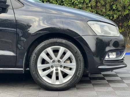 2016 Volkswagen Polo COMFORTLINE 1.2 TSI // 15" ALLOYS // NCT UNTIL 2028 // DIGITAL CLIMATE CONTROL €12,900 thumbnail