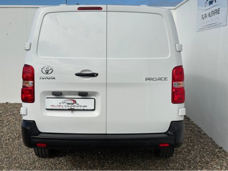 2022 Toyota Proace ICON L2 €15,500 thumbnail