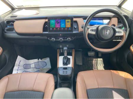 2020 Honda Fit 1.5i Petrol Hybrid Automatic Luxe Model €19,750 thumbnail