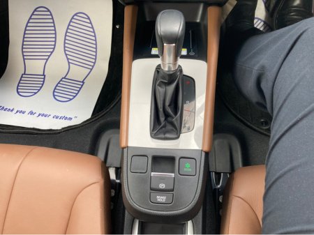 2020 Honda Fit 1.5i Petrol Hybrid Automatic Luxe Model €19,950 thumbnail