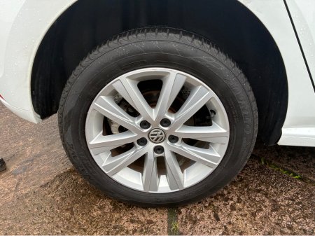 2017 Volkswagen Polo 1.2i TSI Petrol Automatic Comfortline €14,500 thumbnail