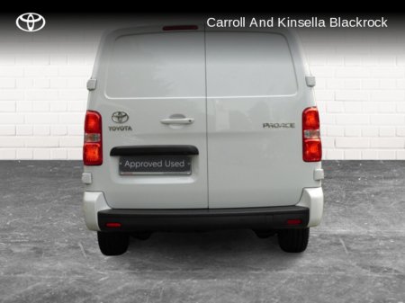 2024 Toyota Proace 2.0 140HP GX LWB €27,600