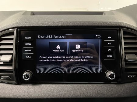 2025 Skoda Karoq Selection 2.0TDI 115BHP - Reversing Camera - Climate Control - Cruise Control - Auto Lights/Wipers - Apple CarPlay/Android Auto €36,950 thumbnail