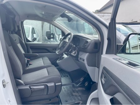 2022 Peugeot Expert PROFESSIONAL LONG 2.0 BLUE HDI 140BHP LWB €18,000 thumbnail