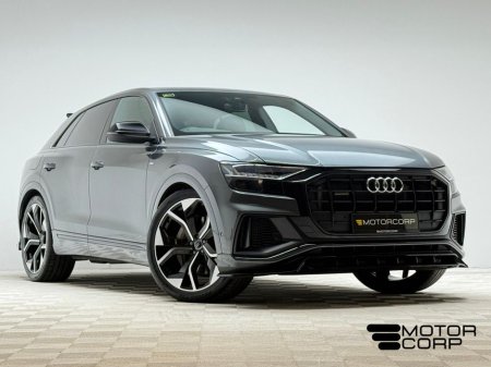 2023 Audi Q8 55 TFSI E S LINE BLACK ED 381HP QUATTRO €75,990