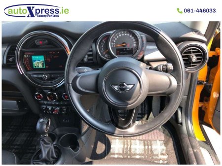 2017 MINI Cooper 1.5 Automatic, LOW MILES €17,450