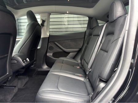 2023 Tesla Model Y MODEL Y LONG RANGE AWD €32,950 thumbnail