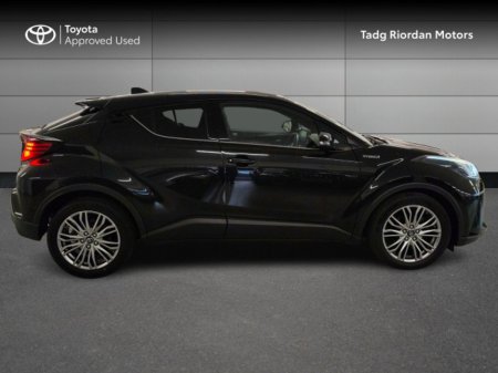 2021 Toyota C-HR 1.8 HYBRID SOL €28,950