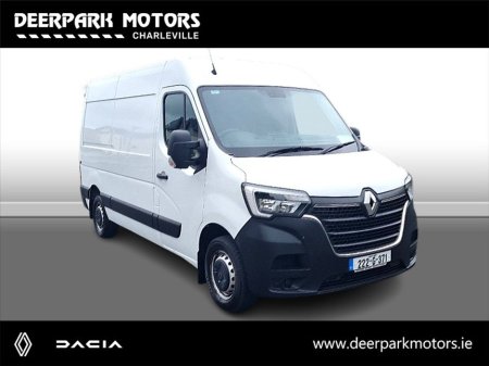 2022 Renault Master MM 33 €18,950