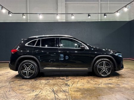 2022 Mercedes-Benz EQA EQA 250 AMG LINE - HEATED SEATS - REVERSE CAMERA - AMBIENT LIGHTING - ELECTRIC TAILGATE €28,950 thumbnail