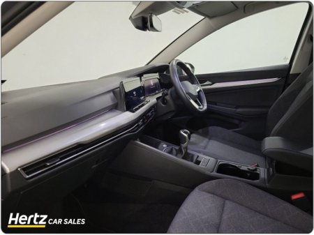 2024 Volkswagen Golf Life 115HP 2.0TDI Diesel Manual €28,745