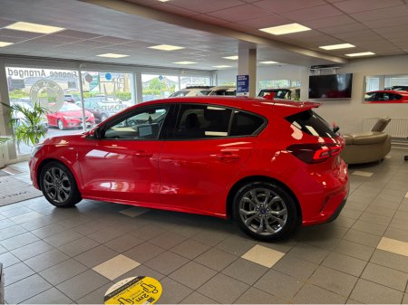 2024 Ford Focus ST-LINE 1.0T 125 M6 FWD €25,950 thumbnail