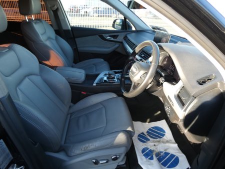 2017 Audi Q7  €26,980 thumbnail