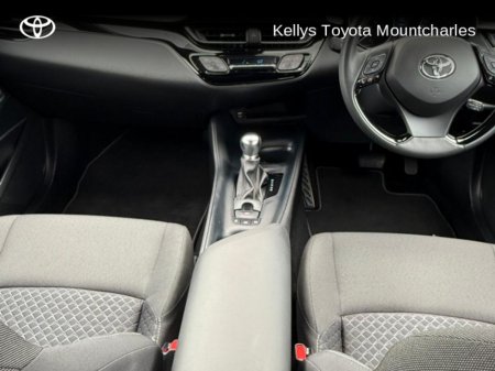 2023 Toyota C-HR C-HR HYBRID LUNA €29,500