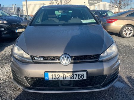 2013 Volkswagen Golf  €13,999