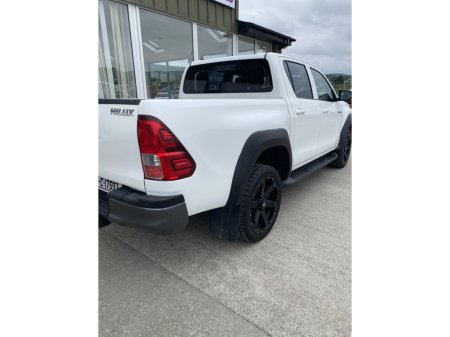 2017 Toyota Hilux 2.4 D-4D ACTIVE D/C 4WD 1 148BHP DC 148HP 4DR €18,300 thumbnail