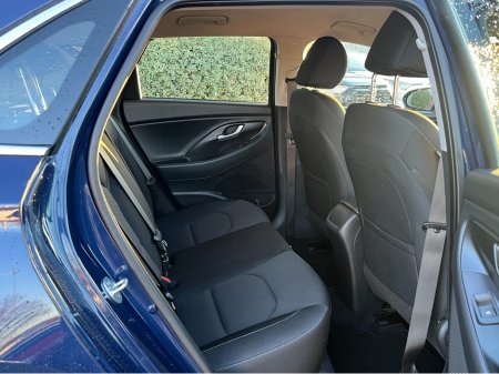 2019 Hyundai i30 SE NAV T-GDI 1.0 PETROL //SAT NAV//REVERSE CAMERA//WIRELESS PHONE CHARGER//CARPLAY// €14,950 thumbnail