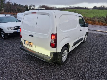 2020 Citroen Berlingo K9 LX 1.5 BLUEHDI 75 650KG M 3 €11,070 thumbnail