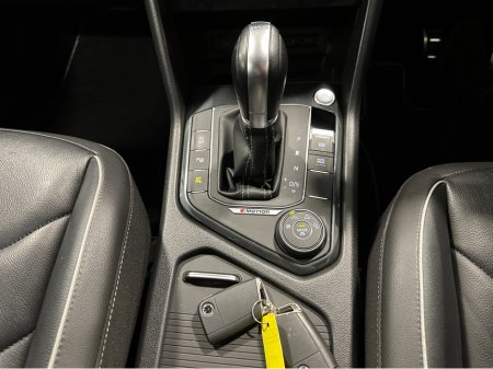 2019 Volkswagen Tiguan (191) TIGUAN 2.0TDI R LINE (LEATHER) DSG 4 MOTION LOW KMS VW/AUDI SPECIALISTS WWW.DENISDARCYCARS.IE €31,950 thumbnail