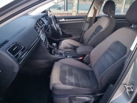 2014 Volkswagen Golf 2014 VOLKSWAGEN GOLF AUTOMATIC HI-LINE  NCT'd €8,990 €8,990 thumbnail