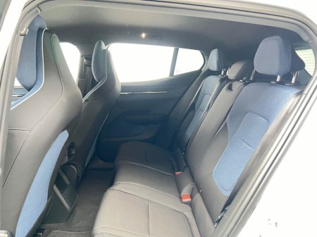 2024 Volvo EX30 PLUS PERFORMANCE AWD 69KWH 422HP €34,990 thumbnail