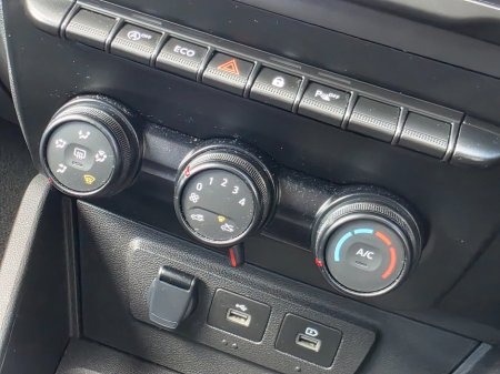 2023 Dacia Duster 1.5 Blue dCi 115 Expression €17,950 thumbnail