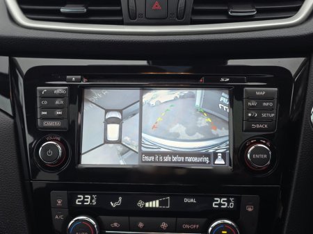 2015 Nissan Qashqai 1.2 PET SVE + GLASS ROYALE ROOF E6 4DR €14,950 thumbnail