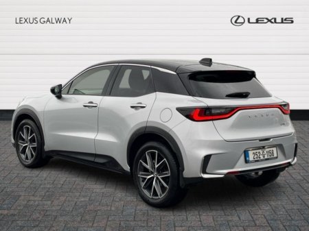 2025 Lexus LBX 1.5h EMOTION // Heated Mirrors // Power Folding Mirrors // Apple Carplay // Android Auto // Dual Zone Climate Control €42,945