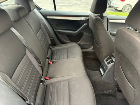 2019 Skoda Octavia AMBITION 1.6 TDI 115HP DSG 4 4DR AUTO €8,950 thumbnail