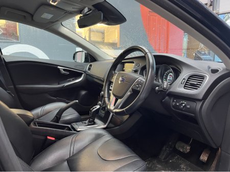 2015 Volvo V40 €11950 2015 VOLVO V40 T4 SE 1.6 AUTOMATIC / CRUISE CONTROL / REVERSE CAMERA / ELECTRIC MEMORY & HEATED SEATS €11,950 thumbnail