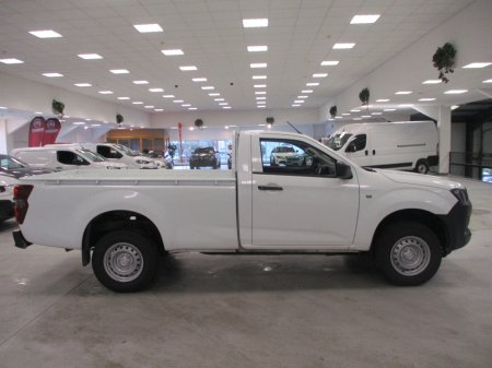 2026 Isuzu D-MAX  €36,199 thumbnail