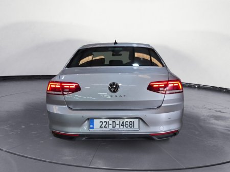 2022 Volkswagen Passat BUSINESS 2.0 TDI MANUAL 6SPEED FWD 150 4DR €27,000 thumbnail