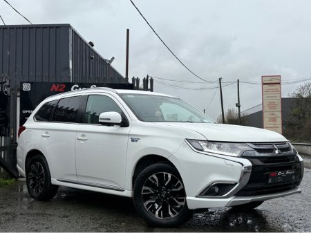2017 Mitsubishi Outlander 2.0 4H PHEV 200BHP 5 5DR AUTO €17,950 thumbnail
