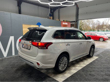 2019 Mitsubishi Outlander €22950! 2019 MITSUBISHI OUTLANDER PHEV G PLUS PACKAGE 2.4 AUTOMATIC / CRUISE CONTROL / 360° PARKING CAMERA / ELECTRIC HEATED SEATS / HEATED STEERING WHEEL €22,950