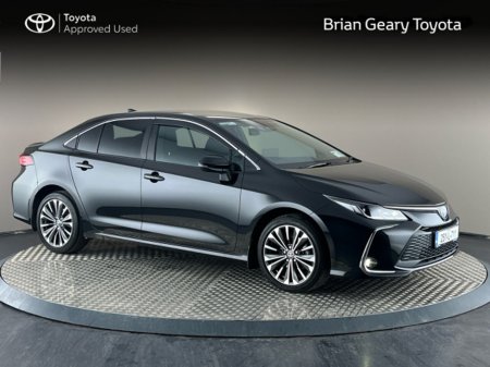 2025 Toyota Corolla HYBRID LUNA SPORT SALOON €34,950
