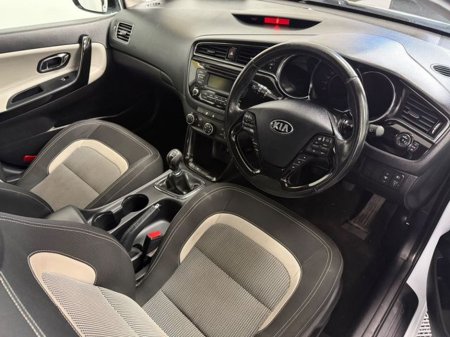 2016 Kia Ceed 1.4 EX Diesel 5DR €7,950 thumbnail