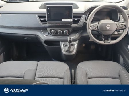 2026 Renault Trafic Passenger 170 Extra Auto 9 Seater