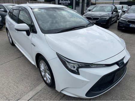 2020 Toyota Corolla HYBRID 1.8 AUTOMATIC 5DR TOURING MODEL  www.bolandscarcentre.ie €18,900