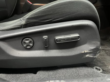 2020 Honda CR-V €29950! 2020 HONDA CR-V 2.0L HYBRID / 72K KMS / ADAPTIVE CRUISE CONTROL, HEATED SEATS, REVERSE CAMERA & MORE €29,950 thumbnail