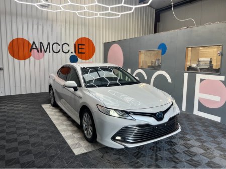 2020 Toyota Camry €25950! 2020 TOYOTA CAMRY 2.5L HYBRID / 86K KMS / ADAPTIVE CRUISE CONTROL, REVERSE CAMERA & MORE €25,950
