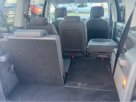 2014 Volkswagen Touran 1.4i HIGHLINE... AUTOMATIC...2 KEYS €11,950 thumbnail