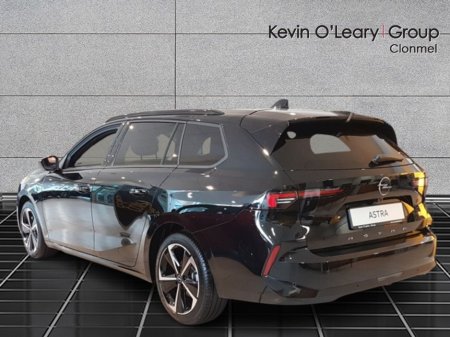 2025 Opel Astra Elegance 1.5 Turbo D 130PS 8 Speed Auto €37,900