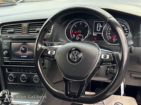 2017 Volkswagen Golf 1.6 TRENDLINE TDI Van Commercial €9,995 thumbnail