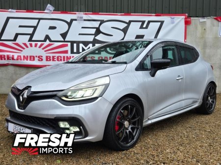2017 Renault Clio TOP SPEC RS thumbnail