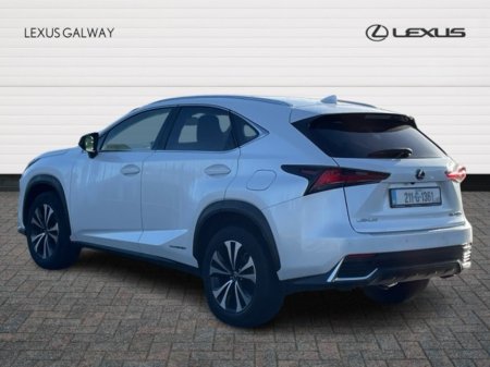 2021 Lexus NX 300 h FWD Dynamic Carplay // Heated Mirrors // Power Folding Mirrors // USB Connection // Apple Carplay // Android Auto €41,945
