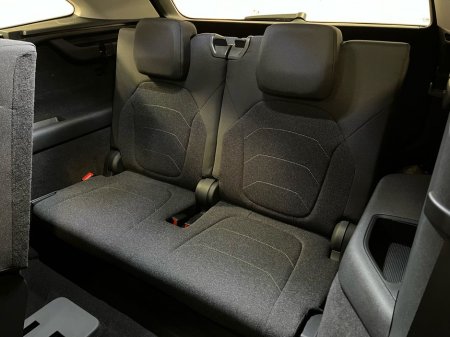 2025 Skoda Kodiaq Selection DSG 2.0TDI 150BHP - Reversing Camera - Heated Seats - Climate Control - Keyless Start - Cruise Control - Apple CarPlay/Android Auto €53,950 thumbnail