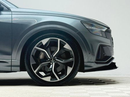 2023 Audi Q8 55 TFSI E S LINE BLACK ED 381HP QUATTRO €75,990 thumbnail