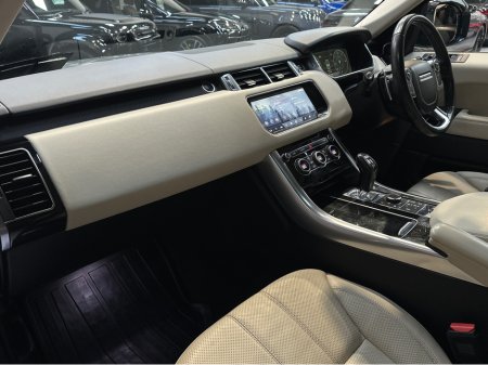 2017 Land Rover Range Rover Sport 3.0 MY17 SDV6 DYNAMICS HSE €29,950 thumbnail