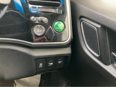 2015 Honda Grace 1.5i Petrol Hybrid Automatic EX Model €13,250 thumbnail