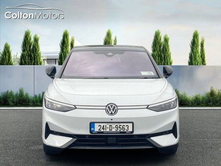 2024 Volkswagen ID.7 PRO 77kWh 286HP (Panoramic Roof / Upgrade Seats & Wheels) €42,995